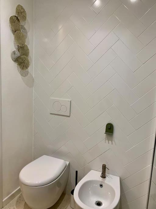 Lovely Studio Flat In Bocconi Milano Dış mekan fotoğraf